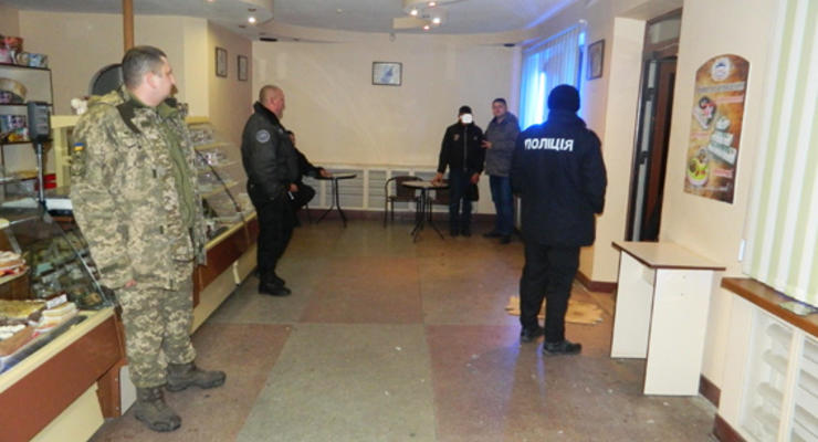 В Одесской области подросток ограбил кондитерский магазин и съел пирожные
