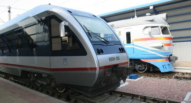 Укрзализныця отменила 10 поездов