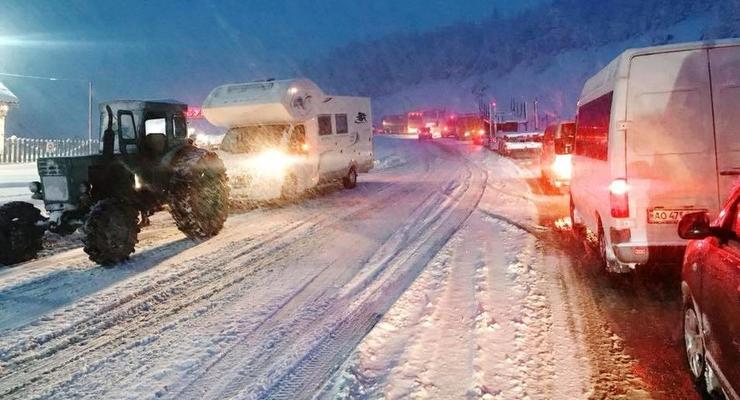 Из-за снегопада на Закарпатье транспортный коллапс