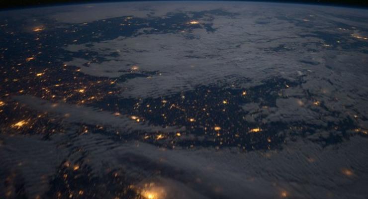Огни большого города: космонавт показал Киев с орбиты