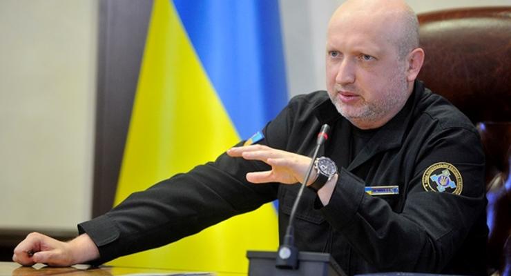 Турчинов: Вопрос поставок оружия Украине уже перезрел