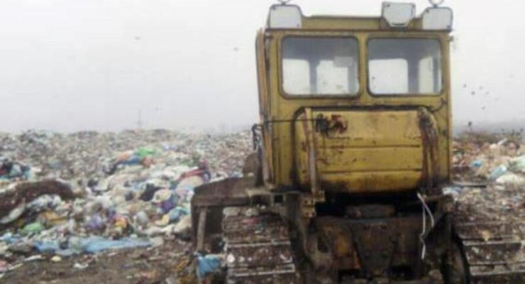 В Харьковской области трактор задавил женщину на мусорной свалке
