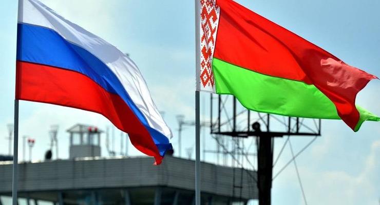 Беларусь разрешила РФ перебрасывать на свою территорию военную технику
