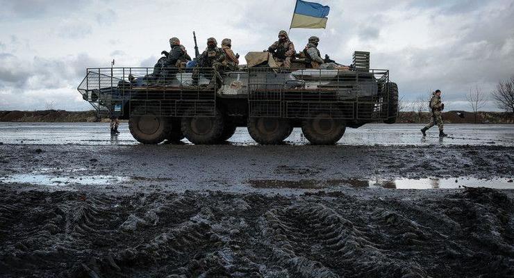 Штаб: Сепаратисты 24 раза обстреливали украинские позиции