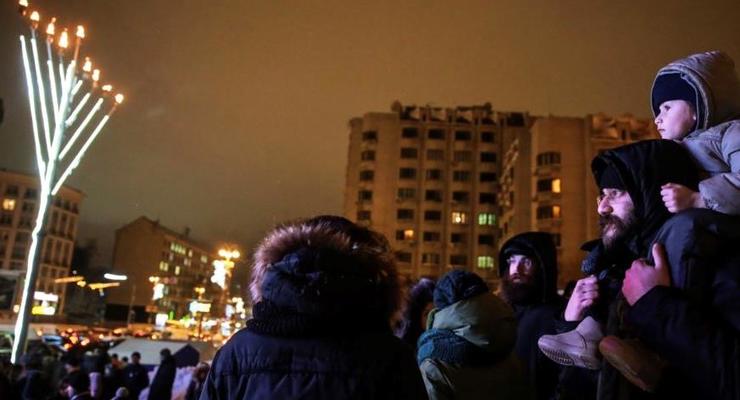 В столице зажгли главную Ханукию Украины
