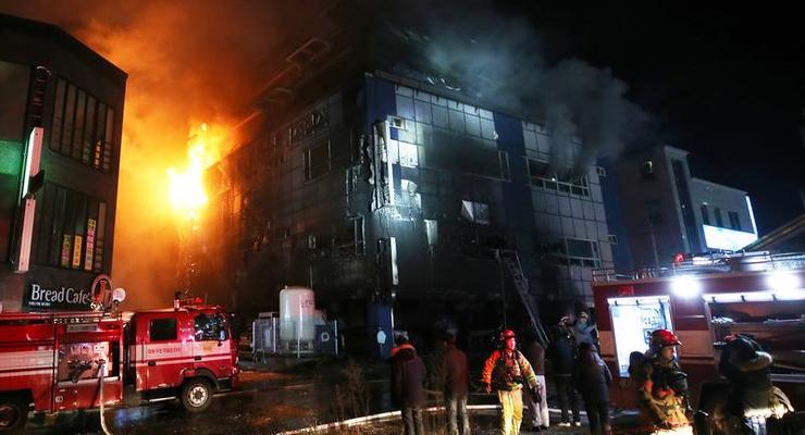 Масштабный пожар в Южной Корее: число жертв выросло до 28