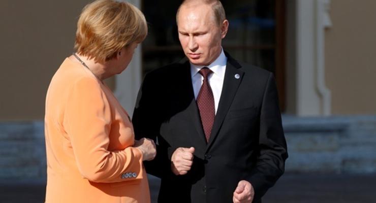 Путин объяснил Меркель вывод военных РФ из СЦКК