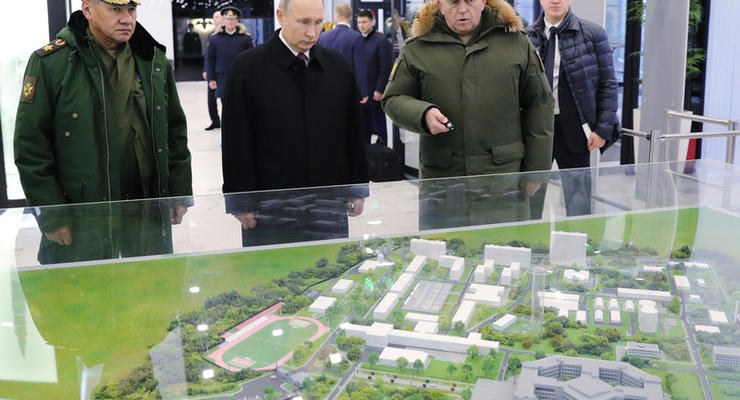 Гасим кредиты: Путин объяснил рост военных расходов