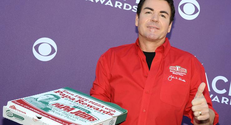 Основатель мировой сети пиццерий уходит в отставку из-за расизма