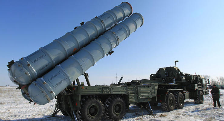 В Крыму оккупанты разместили еще два дивизиона систем ПВО С-400
