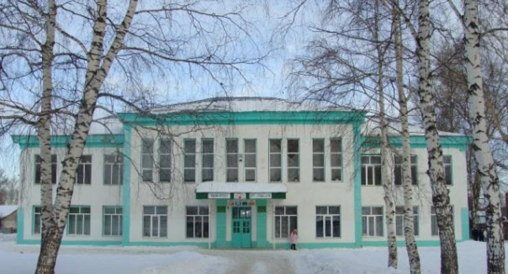 В российской школе умер младенец, которого тайно родила учительница