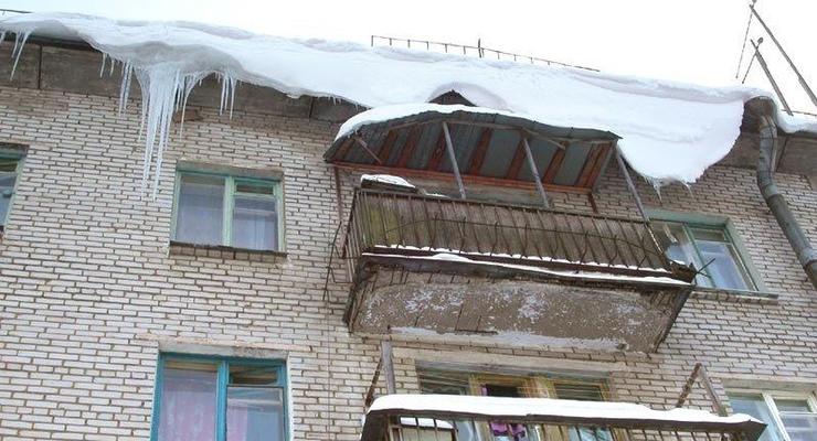 В России ветром с балкона 4-го этажа сдуло пенсионерку