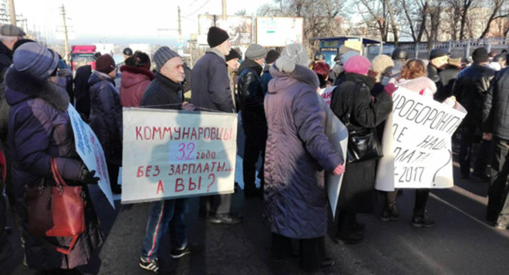 Дорогу Николаев-Одесса блокируют протестующие рабочие