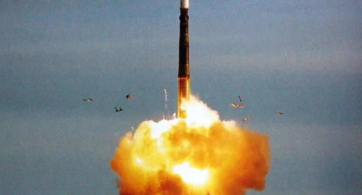 Россия испытала баллистическую ракету Тополь