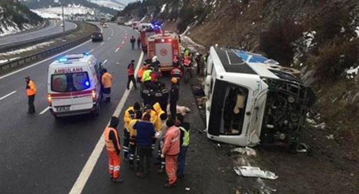 В Турции попал в ДТП автобус: более 20 пострадавших