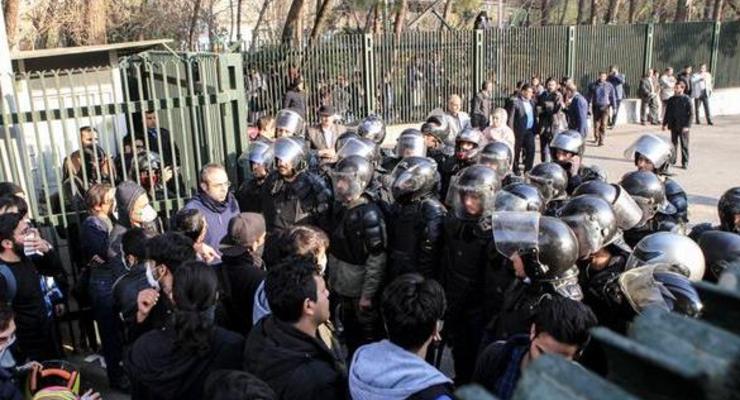 Протесты в Иране: погибли два человека