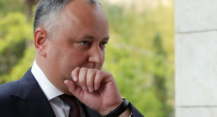 В Молдове Конституционный суд прекратил полномочия Додона