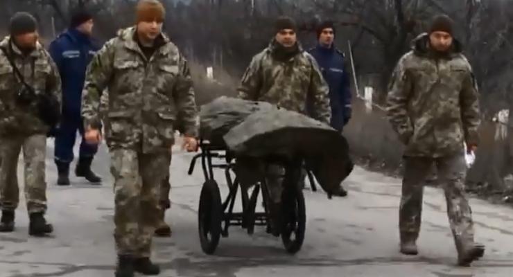 Украинская сторона передала сепаратистам тела погибших