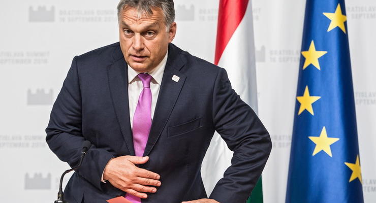 Орбан назвал мусульманских беженцев "захватчиками"