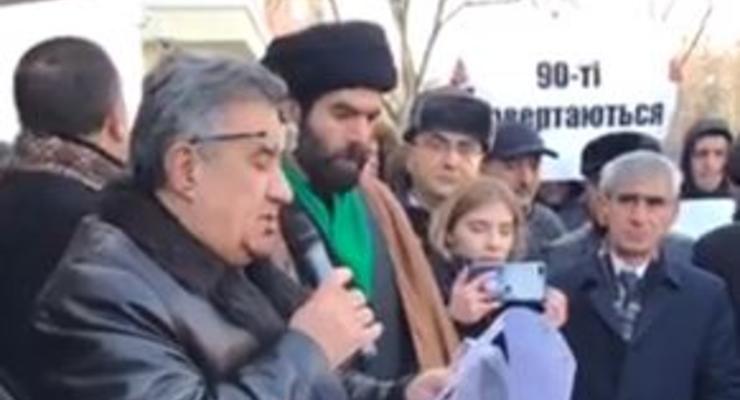 В Киеве азербайджанцы под МВД митингуют из-за похищения бизнесменов