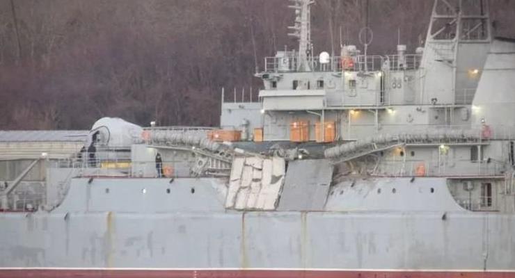 В Эгейском море десантный корабль РФ столкнулся с сухогрузом