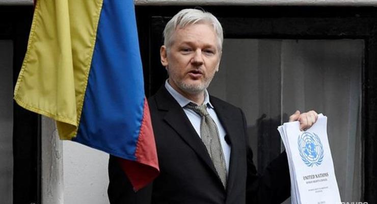 Основатель WikiLeaks стал гражданином Эквадора