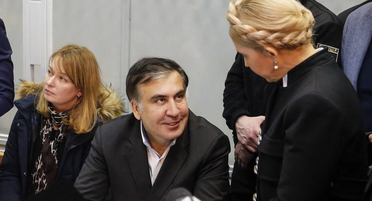 Саакашвили попросил перенести суд из-за Тимошенко