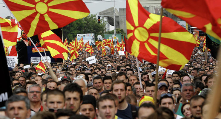 Греки против признания названия "Македония" в споре между странами