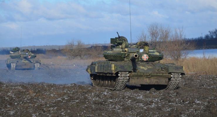 Военные показали экзамен танкистов в АТО