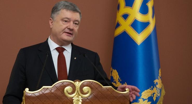Порошенко дал украинское гражданство 155 сирийцам и беженцу из КНДР