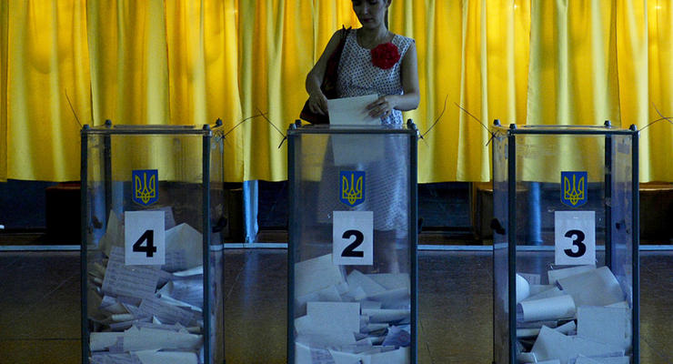 На досрочных выборах в Раду пройдут 7 партий - опрос