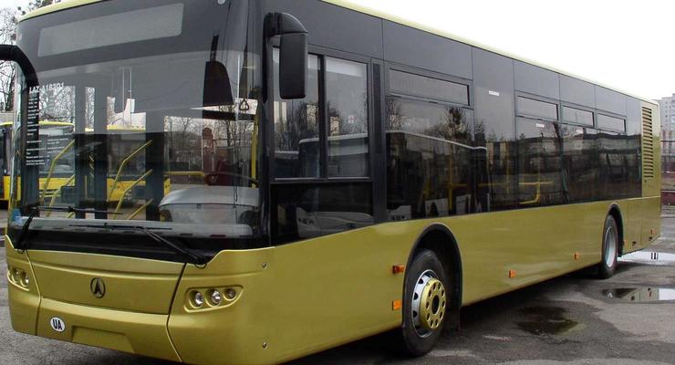 Суд арестовал все коммунальные автобусы во Львове