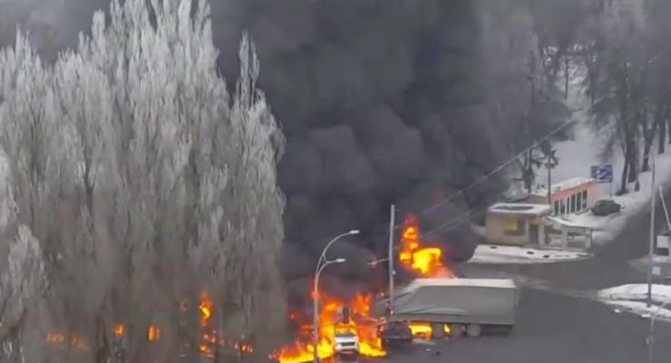 Страшное ДТП c фурой в Киеве: несколько авто загорелись