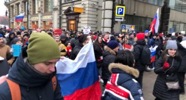 В центре Москвы протестующие спели "Путин – х…ло!"