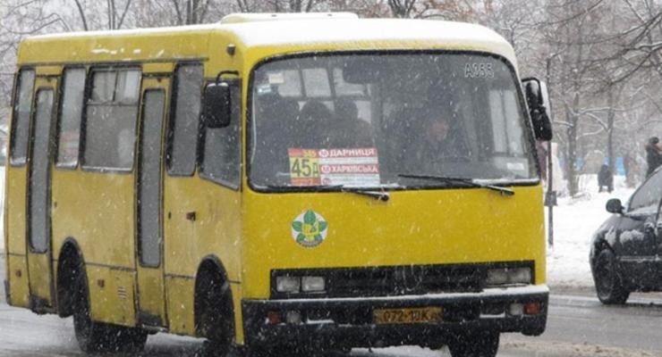 В Киеве 53 маршрутки повысили стоимость проезда
