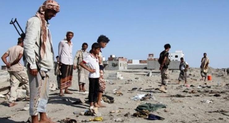 Смертник взорвал машину на блокпосту в Йемене, более 10 жертв