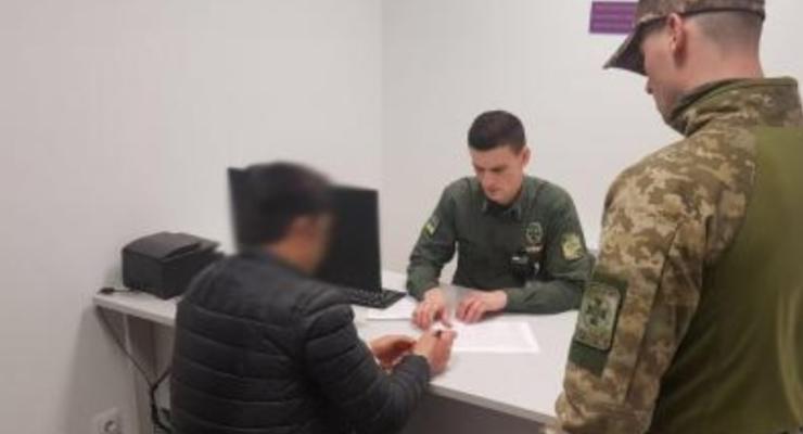 В аэропорту Киева задержали "вербовщика террористов"