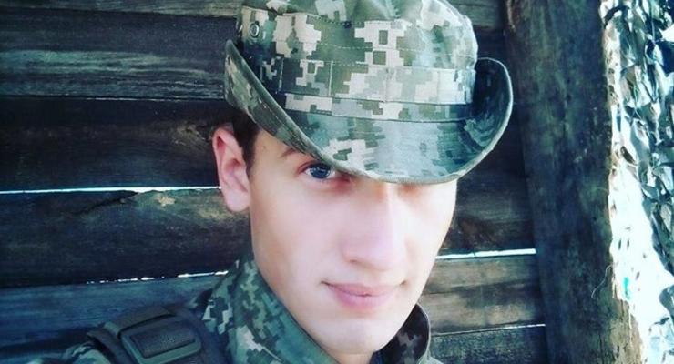 В зоне АТО от пули снайпера погиб 22-летний солдат