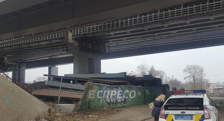 В Киеве человек прыгнул с Дарницкого моста и выжил