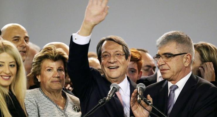 На выборах на Кипре победил действующий президент