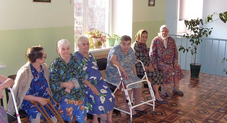 Руководство центра престарелых в Киеве украло 16 млн гривен
