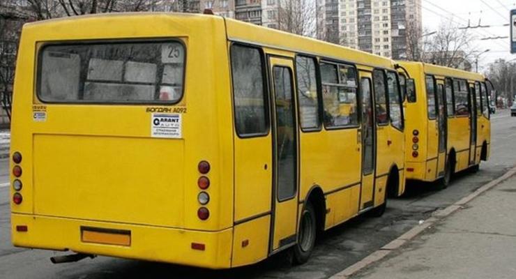 Проезд в маршрутках подешевел на 15% - Житомирская ОГА