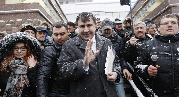 Саакашвили: Судите меня здесь за "госпереворот"
