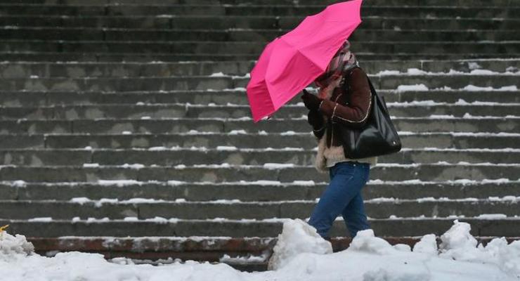 Погода в Украине: пасмурно и снег