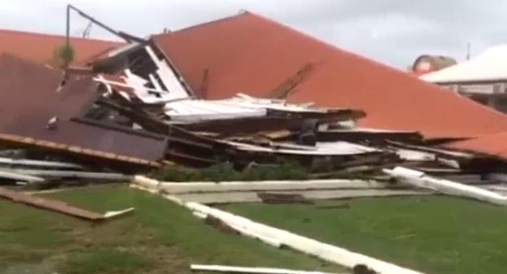 Ураган разрушил здание парламента в королевстве Тонга
