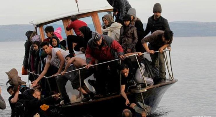 Поток беженцев в ЕС через Средиземное море сократился