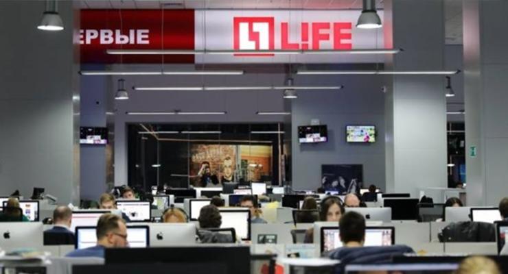 Во Франции за фейковые новости СМИ хотят закрывать по ускоренной процедуре