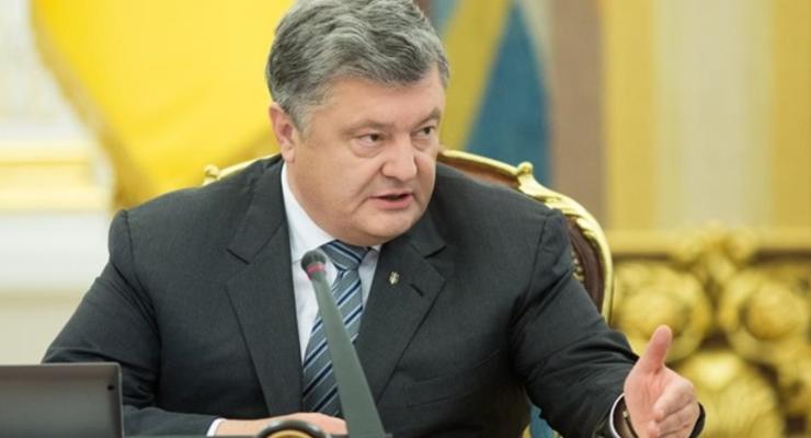 Порошенко: Украина тратит на оборону почти 6% ВВП