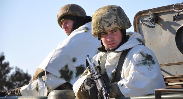 На Донбассе 12 обстрелов, у ВСУ потери – штаб