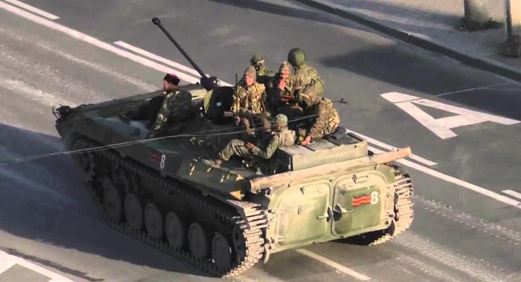 Боевики ЛДНР отправились в РФ получать новую военную технику
